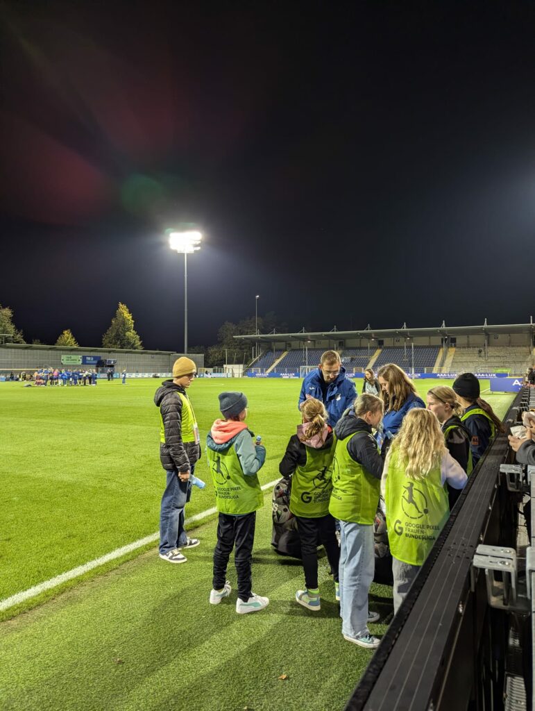 D-Juniorinnen mit besonderer Aufgabe in Hoffenheim